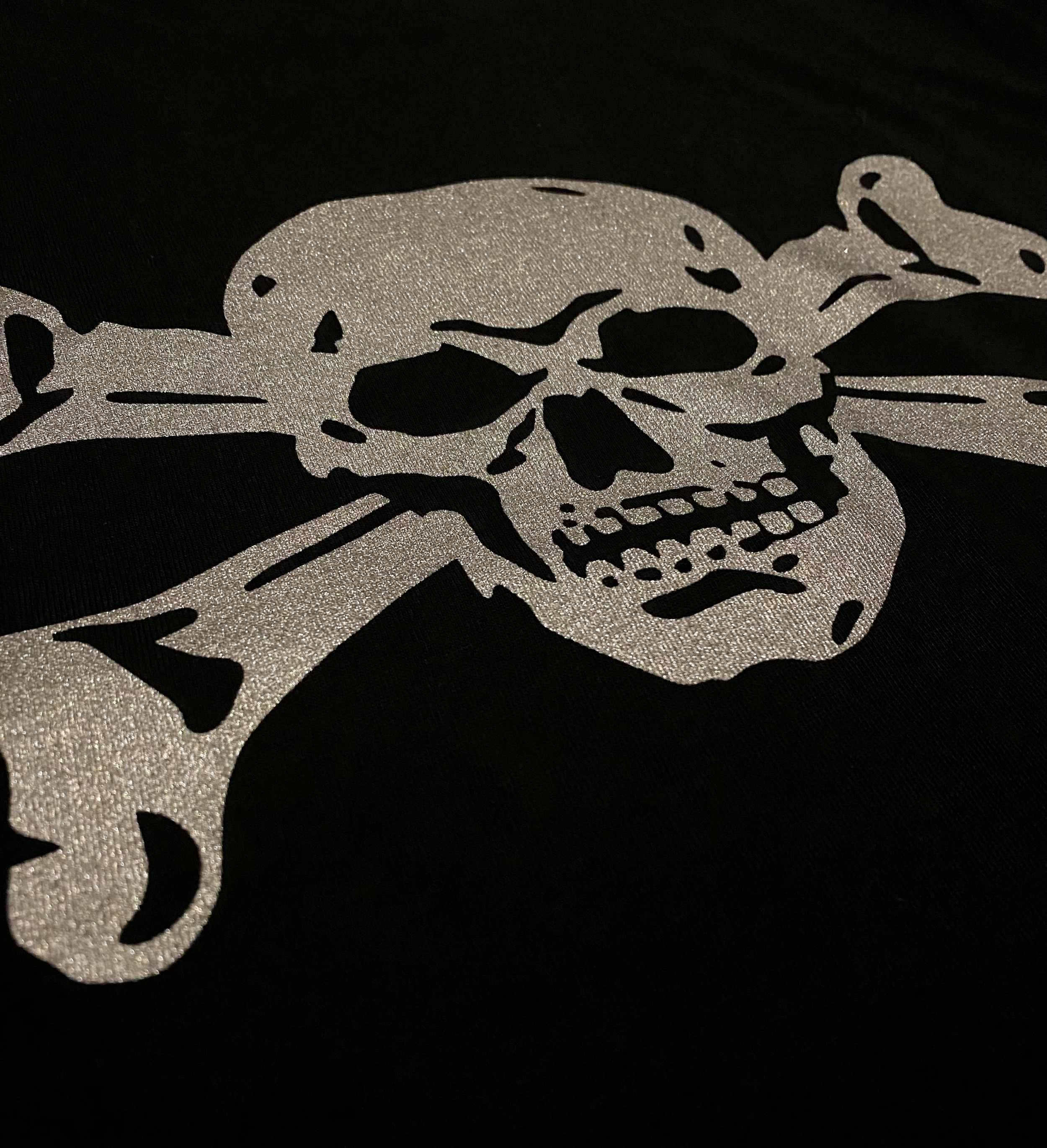 Greasers Skull & Crossbones T-shirt — The London Leatherman